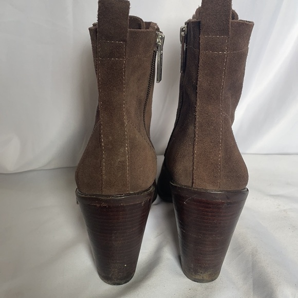 BCBGENERATION WOMAN BROWN SUEDE BOOTS SIZE 7.5 - Picture 6 of 9
